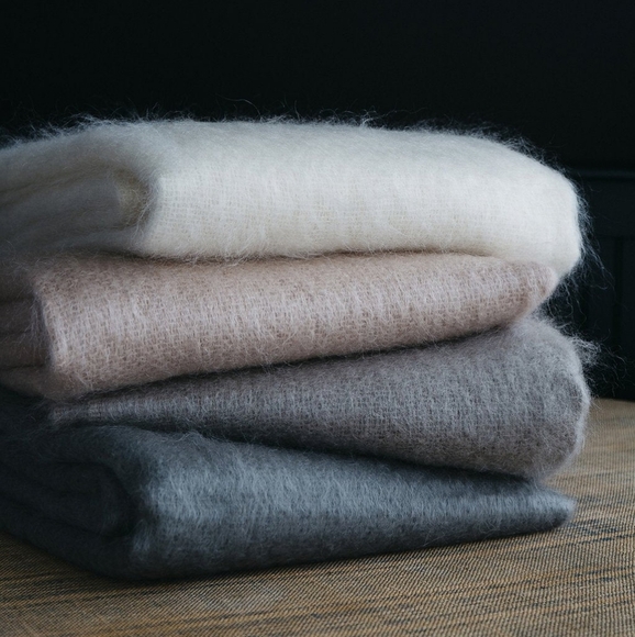 NWT Evangeline Linens Grey Mohair Pure New Wool Gray Throw Blanket - Picture 1 of 13